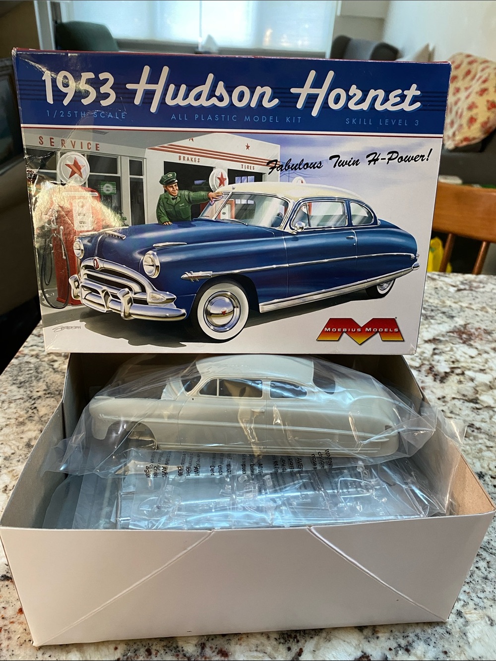 New in Box 1953 Hudson Hornet Moebius Models Kit #1200